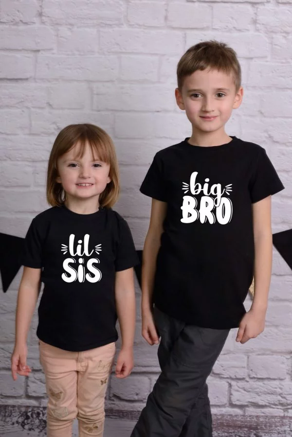 Komplet koszulek czarnych dla rodzeństwa z napisem lil sis i big bro