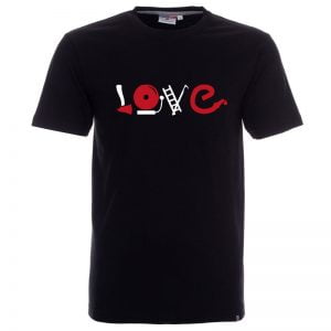 Koszulka czarna dla strażaka z napisem LOVE i atrybutami strażaka